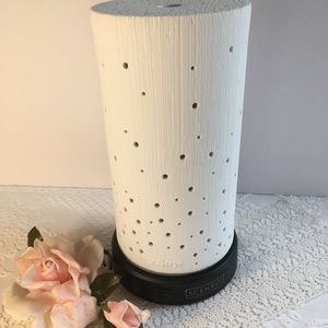 Scentsy Porcelain Diffuser Water Mist Essential Oils Light Up